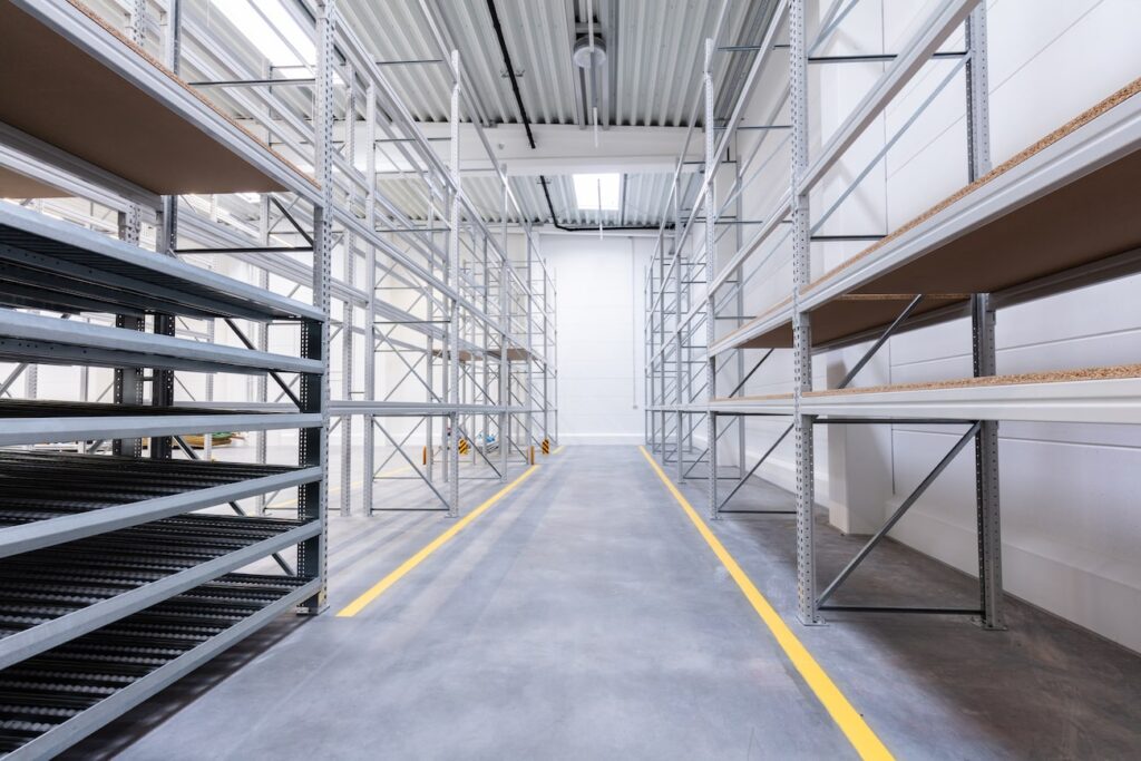 Widespan Shelving in Warehouse